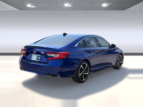 Used 2022 Honda Accord Sport image 9