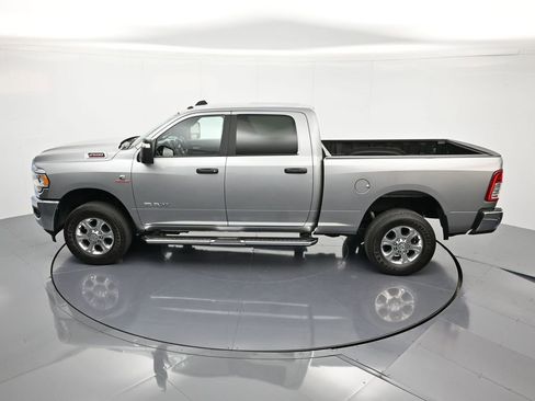 Used 2024 RAM 2500 Big Horn AWD/4WD image 40