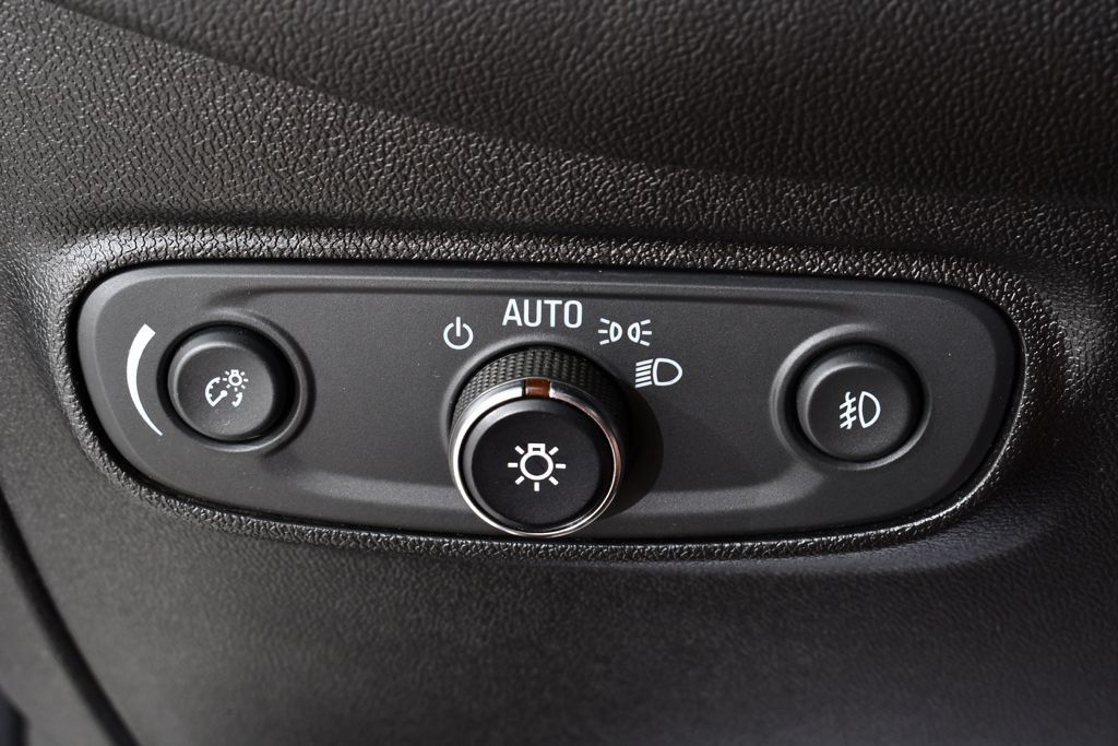Used 2018 Chevrolet Equinox Premier AWD/4WD image 31