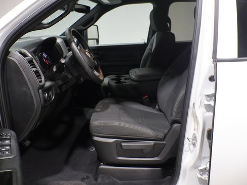 Certified 2025 RAM 3500 Tradesman AWD/4WD image 11