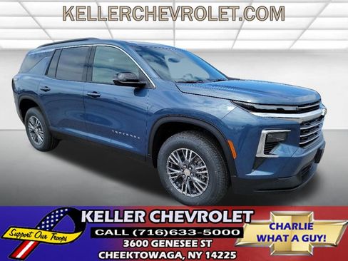 New 2026 Chevrolet Traverse LT AWD/4WD image 1