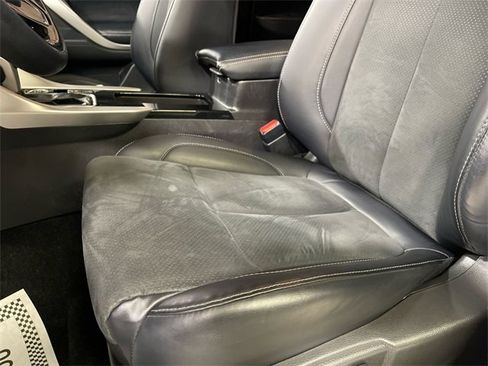 Used 2024 Mitsubishi Eclipse Cross SE image 11