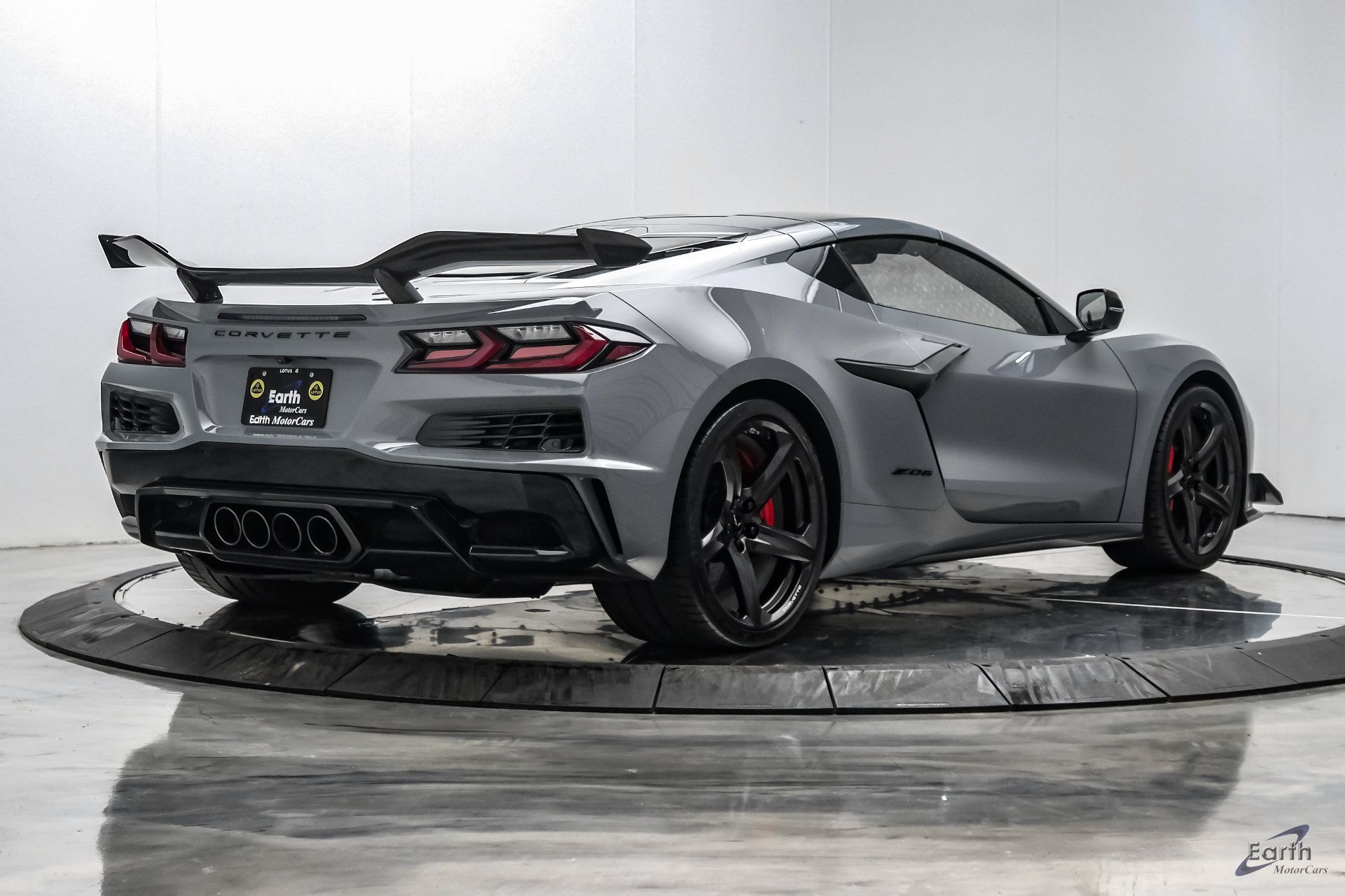 Used 2025 Chevrolet Corvette Z06 w/ Z07 Performance Package RWD image 25