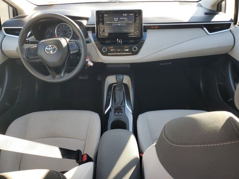Used 2021 Toyota Corolla LE image 14