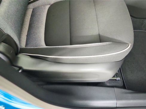 New 2026 Chevrolet TrailBlazer LT w/ LT Cold Weather Package FWD image 39