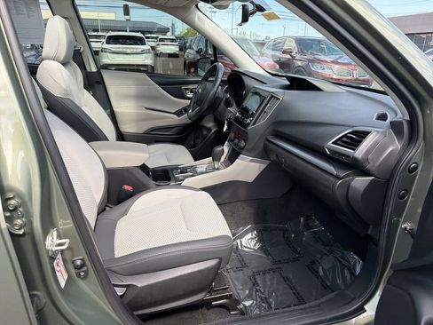 Used 2019 Subaru Forester Premium w/ Popular Package #1 AWD/4WD image 15
