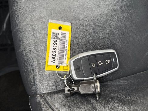 Used 2020 Mitsubishi Outlander SEL image 17