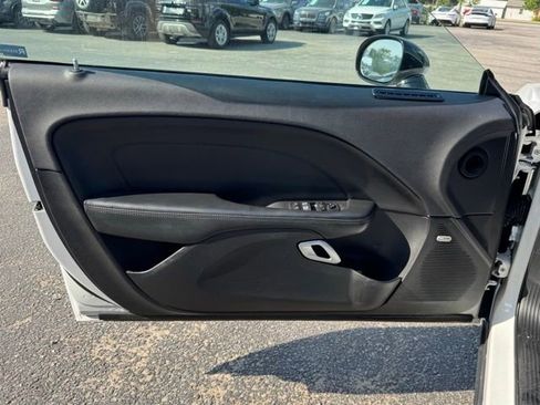 Used 2016 Dodge Challenger SXT Plus RWD image 13