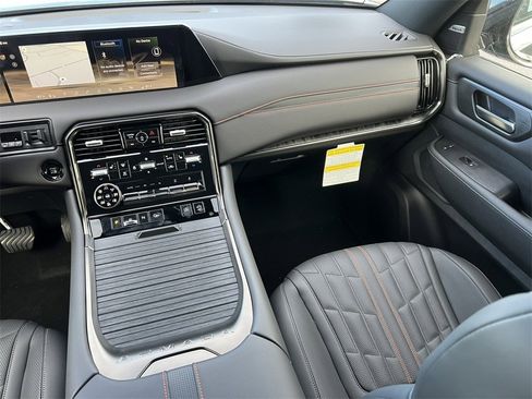 New 2026 Nissan Armada PRO-4X image 38