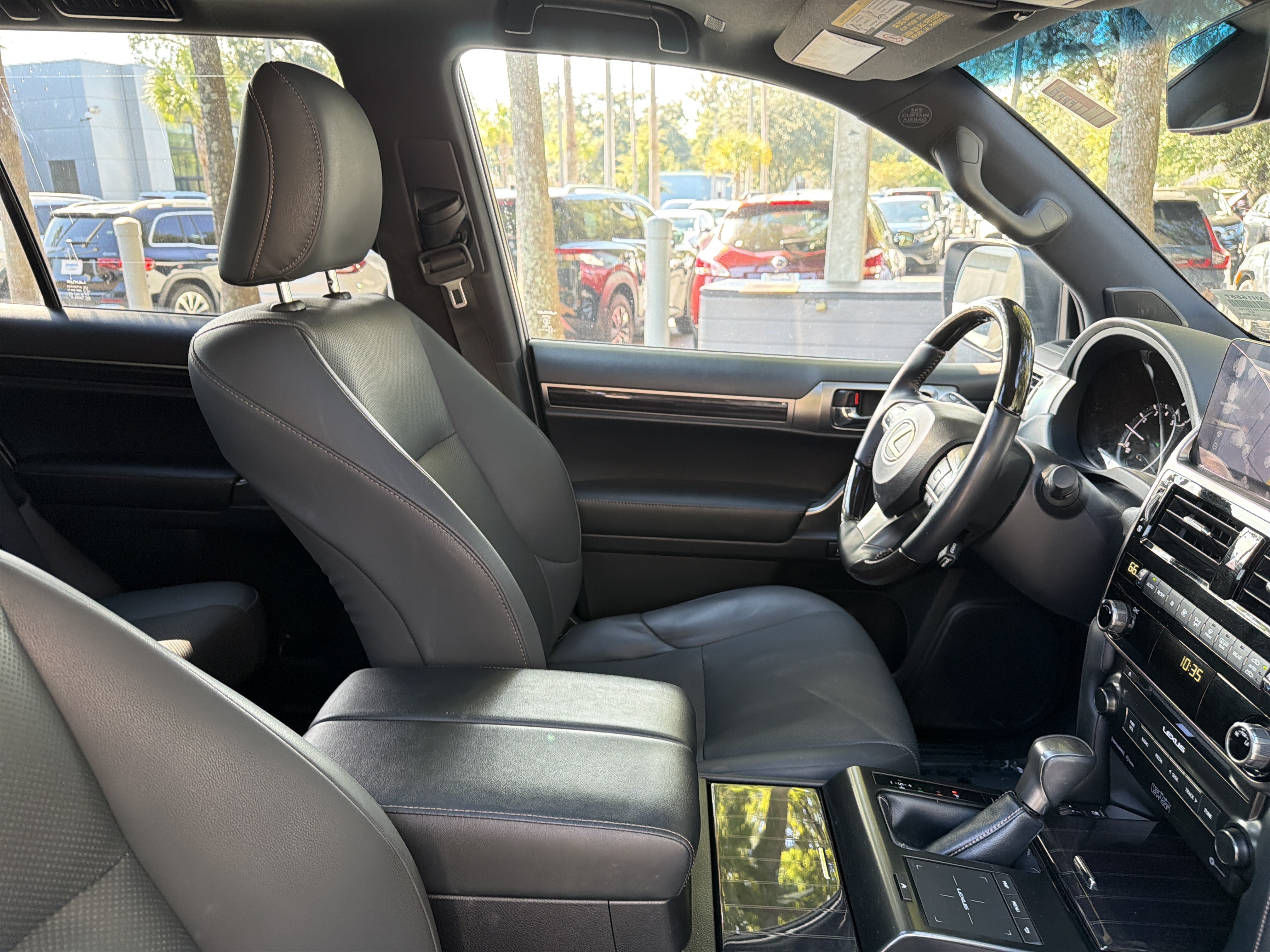 Used 2022 Lexus GX 460 Premium w/ Accessory Package AWD/4WD image 45
