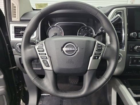 Used 2024 Nissan Titan SV w/ SV Convenience Package RWD image 24