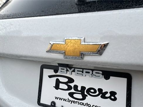 Used 2024 Chevrolet Equinox LT image 32