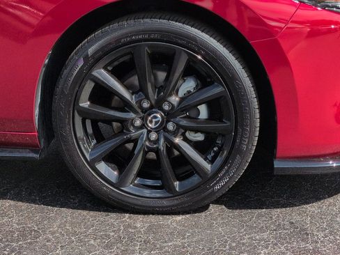 Certified 2025 MAZDA MAZDA3 Hatchback w/ Appearance Package image 11