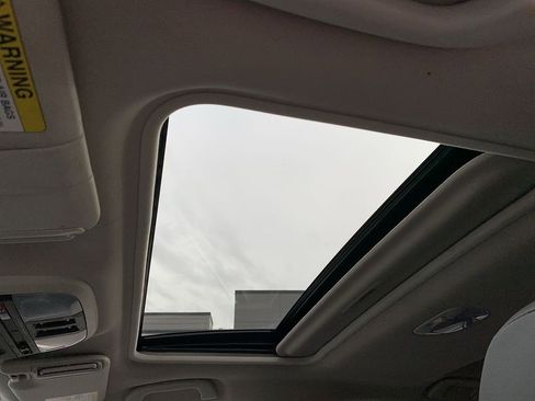 Used 2022 Subaru Crosstrek 2.5i Sport w/ Moonroof Package image 29