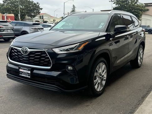 Used 2020 Toyota Highlander Limited FWD image 8