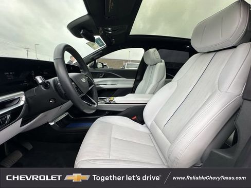Used 2024 Cadillac Lyriq Luxury w/ LPO, Floor Liner Package RWD image 11