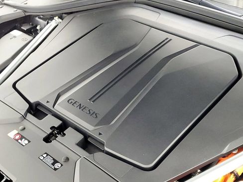 Used 2024 Genesis Electrified GV70 Advanced image 7