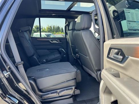 New 2026 GMC Yukon Denali w/ Sun & Power Step Package image 33