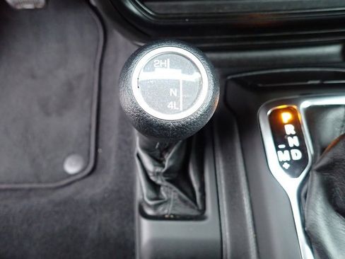 Used 2021 Jeep Wrangler Unlimited Willys image 21