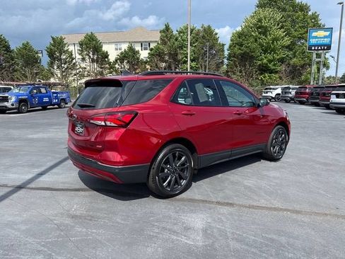 Used 2023 Chevrolet Equinox RS w/ RS Leather Package AWD/4WD image 3