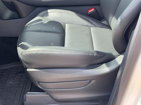 New 2026 Lincoln Aviator AWD image 16