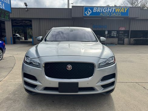 Used 2018 Jaguar F-PACE Prestige image 7