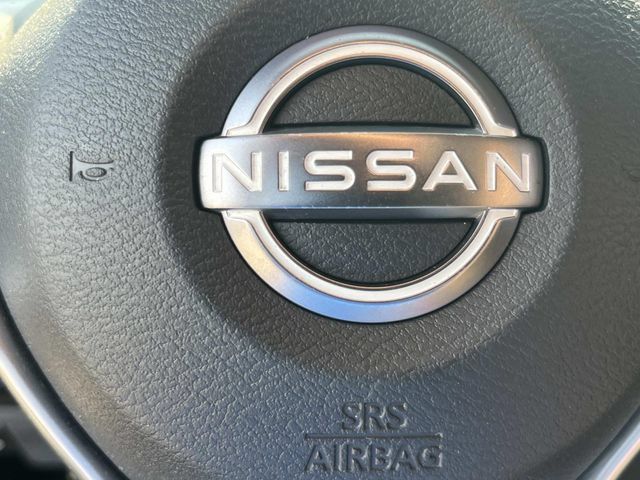 Used 2022 Nissan Kicks SR FWD image 32