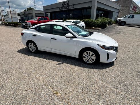 Used 2024 Nissan Sentra S FWD image 46