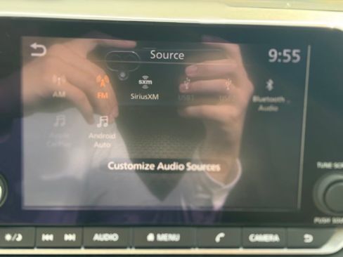 Used 2025 Nissan Rogue SV AWD/4WD image 34