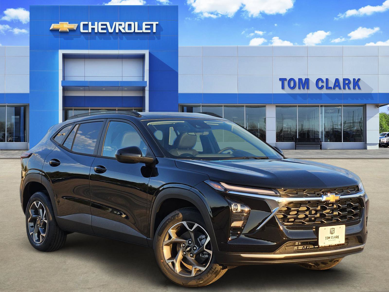 New 2026 Chevrolet Trax LT w/ Driver Confidence Package FWD image 1