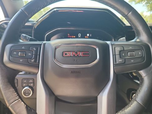 Used 2022 GMC Sierra 1500 SLT AWD/4WD image 13