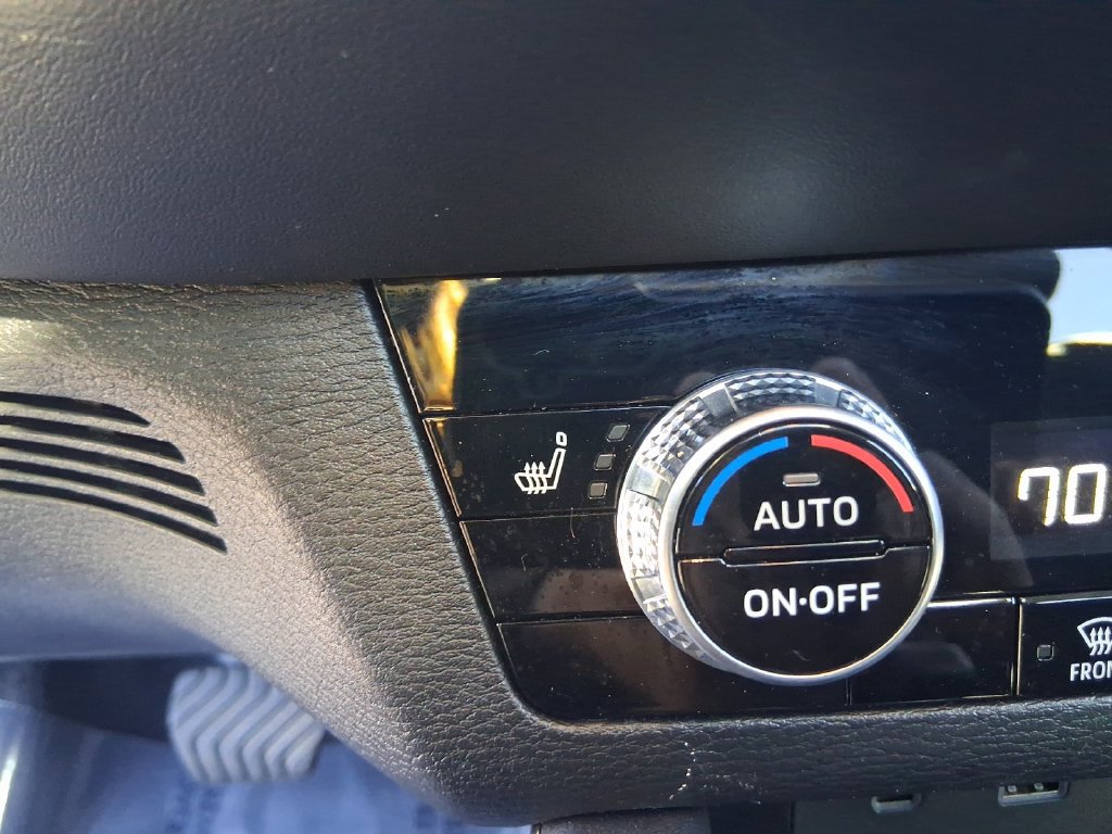 Used 2024 Mitsubishi Outlander FWD image 30