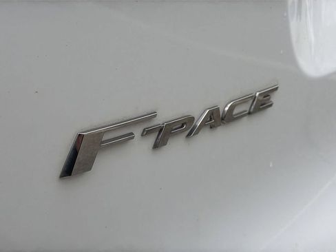 Used 2022 Jaguar F-PACE S AWD/4WD image 15