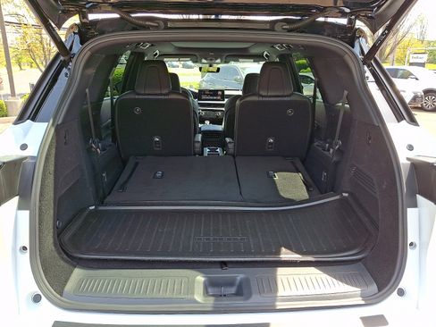 Certified 2026 INFINITI QX60 Sport w/ Dark Cargo Package image 28