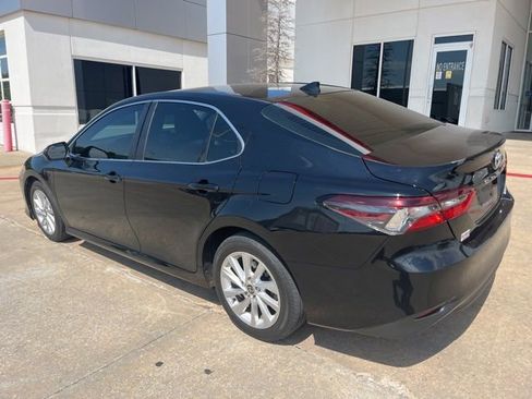 Used 2024 Toyota Camry LE FWD image 8