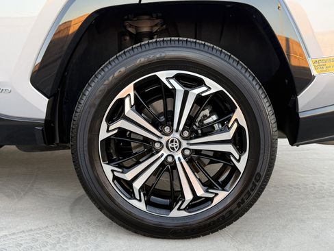 Used 2021 Toyota RAV4 XSE image 17