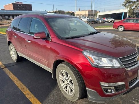 Used 2015 Chevrolet Traverse LT AWD/4WD image 2