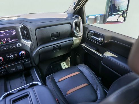 Used 2022 GMC Sierra 2500 AT4 w/ AT4 Premium Plus Package AWD/4WD image 31