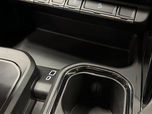 Used 2023 GMC Sierra 1500 AT4 w/ Technology Package image 19