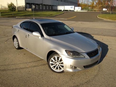 Used 2007 Lexus IS 250 AWD image 2