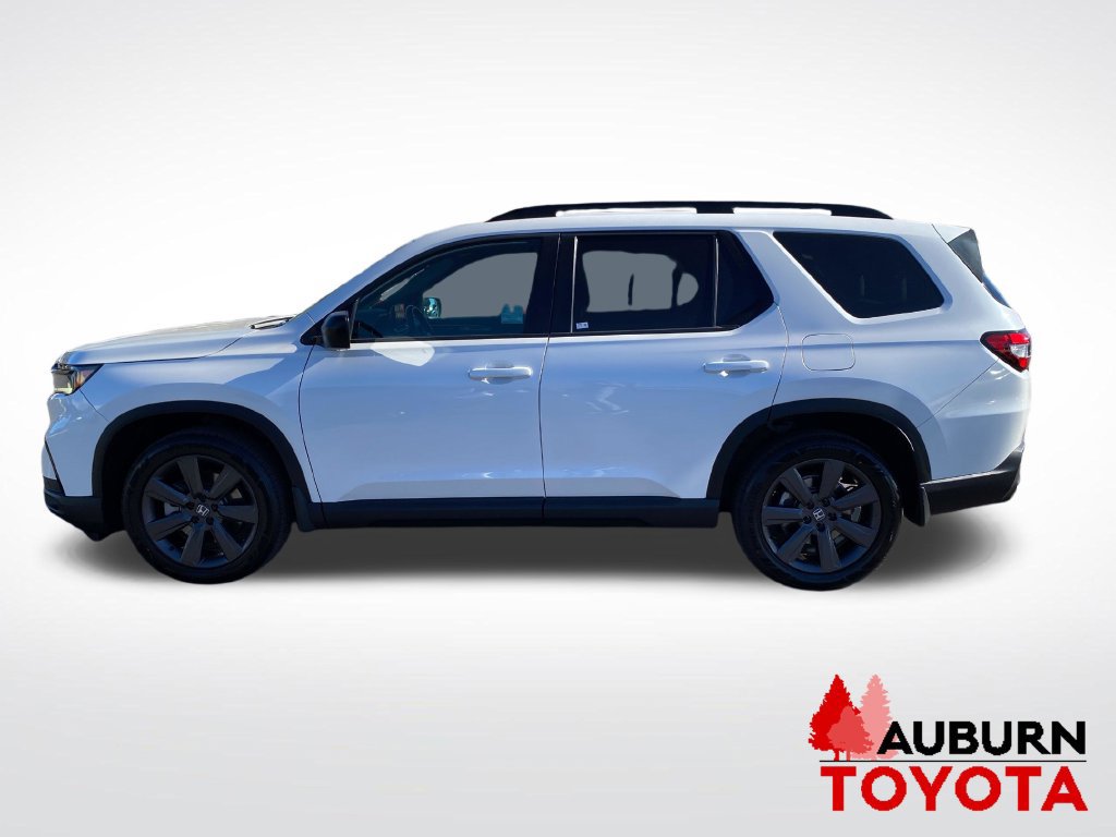 Used 2023 Honda Pilot Sport image 8