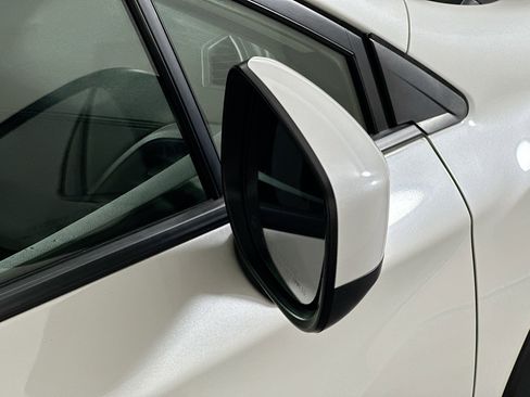 Used 2019 Subaru Crosstrek 2.0i Premium image 10