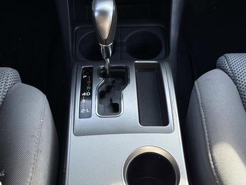 Used 2012 Toyota Tacoma TRD Off-Road image 13