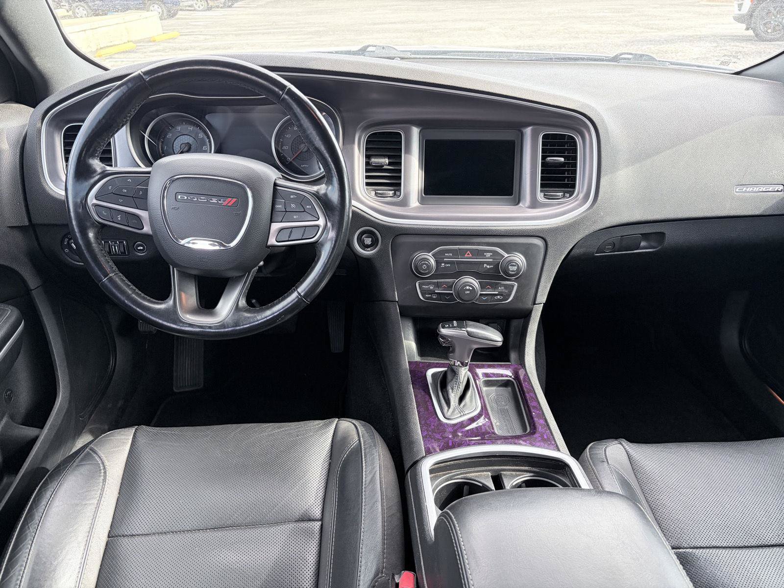 Used 2021 Dodge Charger SXT w/ Leather Interior Group RWD image 12
