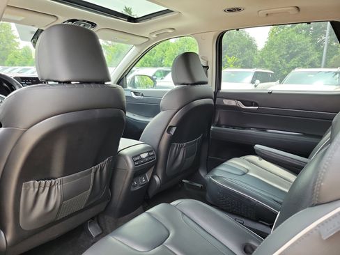 Used 2023 Hyundai Palisade Limited AWD/4WD image 20
