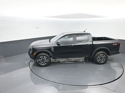 New 2025 Ford Ranger Lariat w/ FX4 Off-Road Package image 24