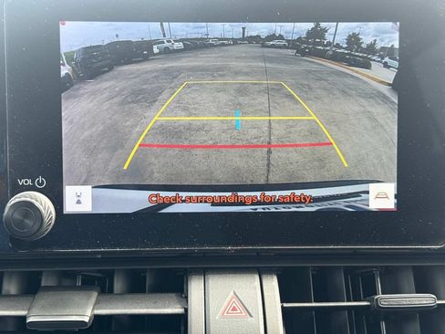 Used 2024 Toyota RAV4 XLE FWD image 32