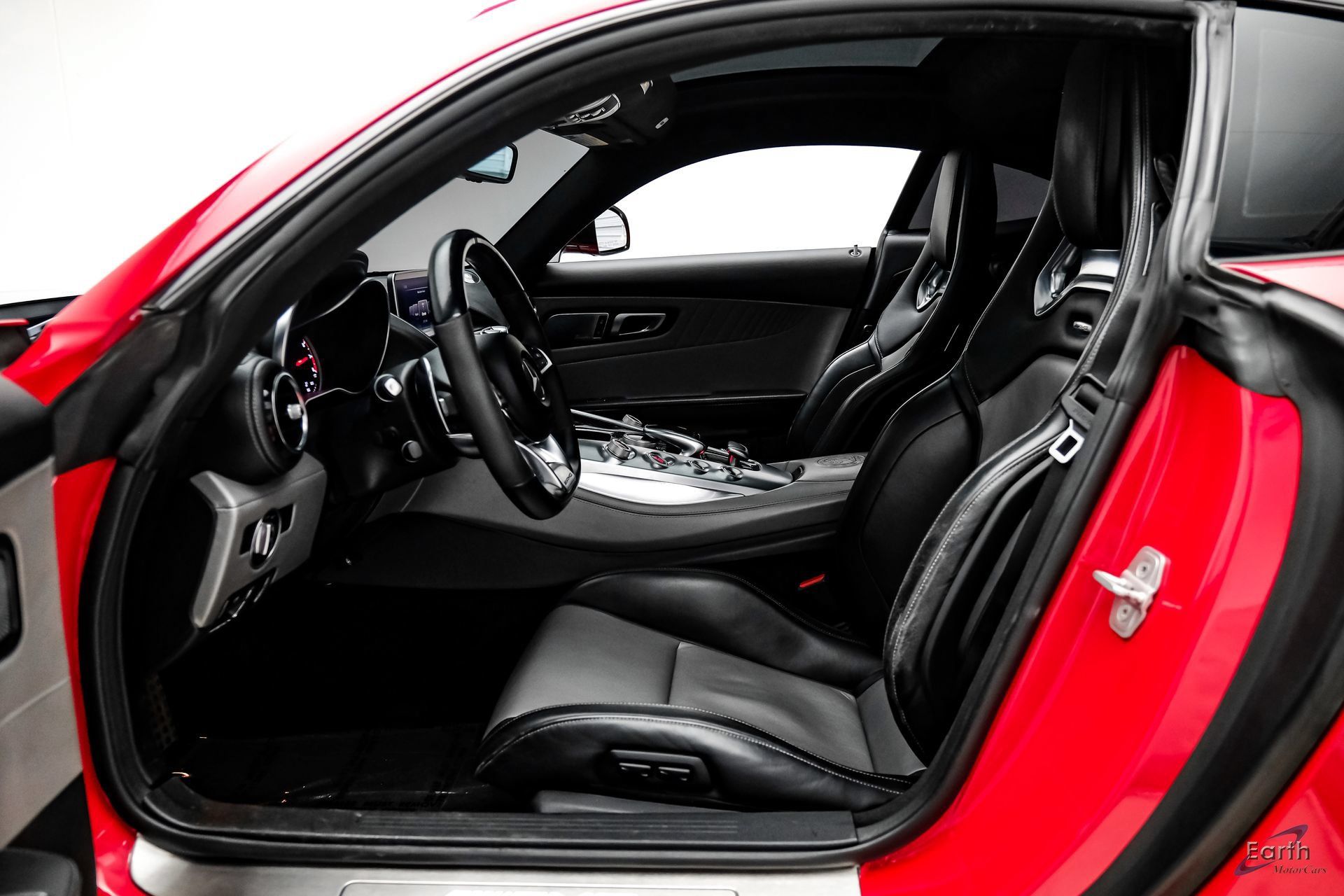 Used 2016 Mercedes-Benz AMG GT S image 38