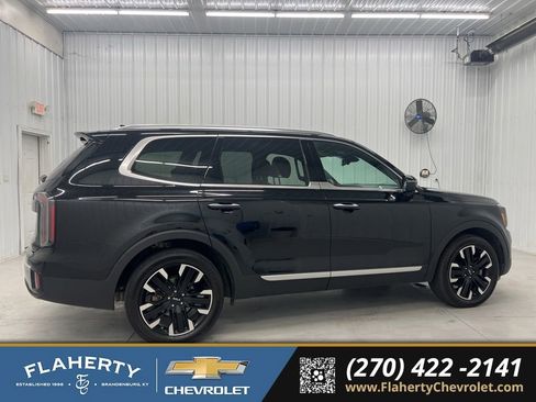 Used 2024 Kia Telluride SX Prestige AWD/4WD image 2