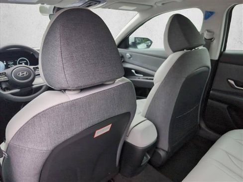 New 2026 Hyundai Elantra Limited FWD image 16